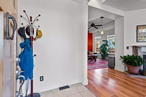 Salt Lake City, UT 84105,856 E SHERMAN AVE