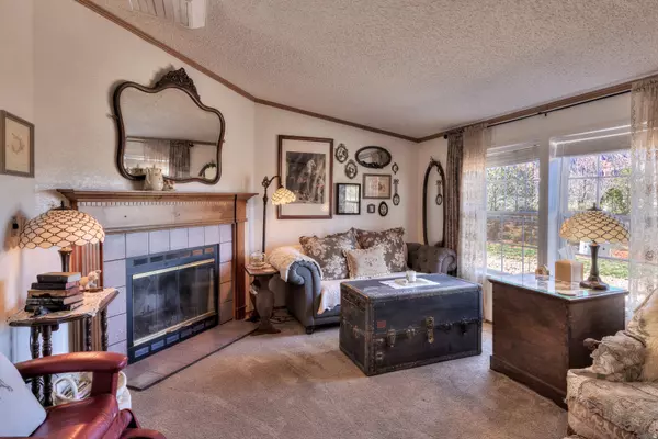 Castle Valley, UT 84532,137 CASTLE VALLEY DR