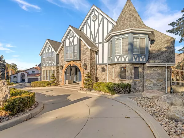 Sandy, UT 84093,8585 S MT MAJESTIC RD E