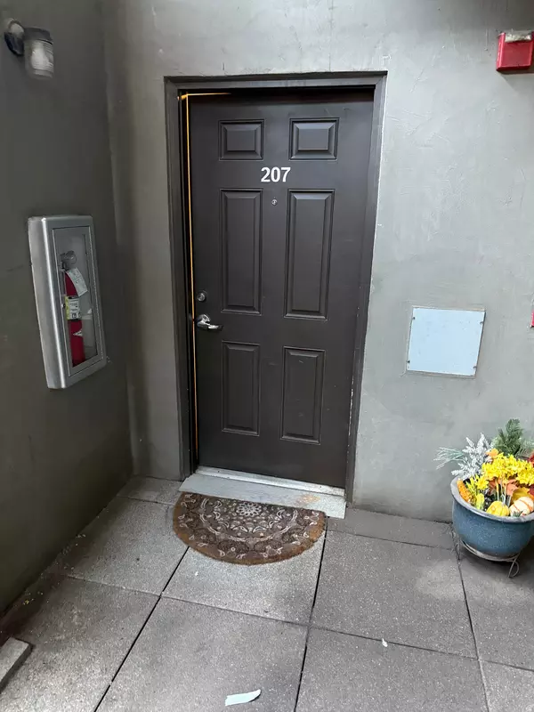 Salt Lake City, UT 84111,228 E 500 S #207