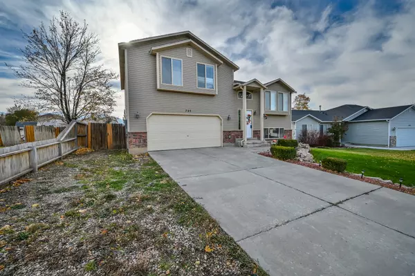 Tooele, UT 84074,725 N FOX RUN DR E
