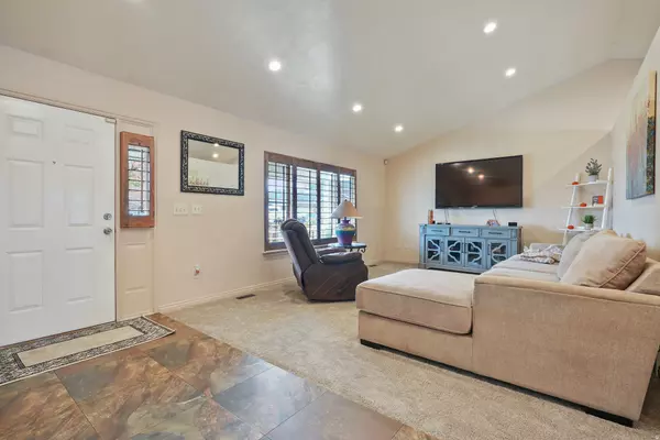 Riverton, UT 84065,5030 LITTLE WATER PEAK DR