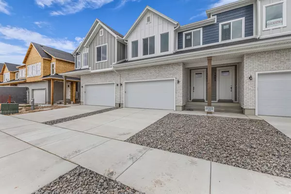 1667 W 2770 S #206, Syracuse, UT 84075