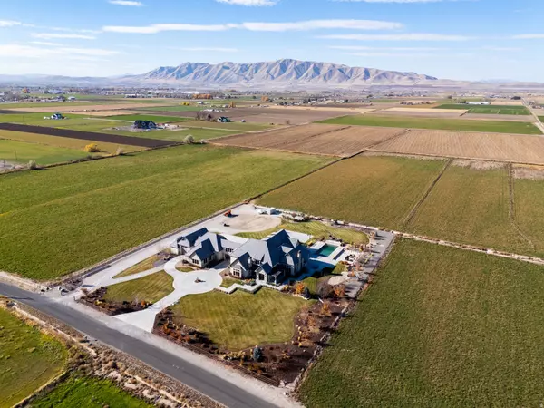 Spanish Fork, UT 84660,5272 S RIVER LN