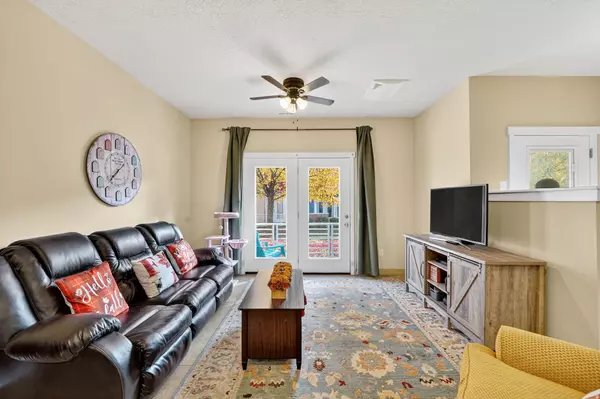 South Jordan, UT 84095,11293 S SWEET PEA LN W