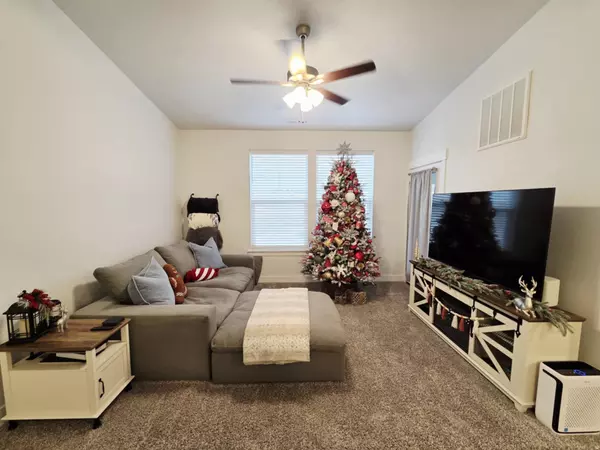 Saratoga Springs, UT 84045,1787 N FESTIVE WAY #301