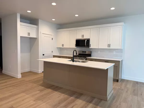 West Point, UT 84015,3833 W 50 S #429