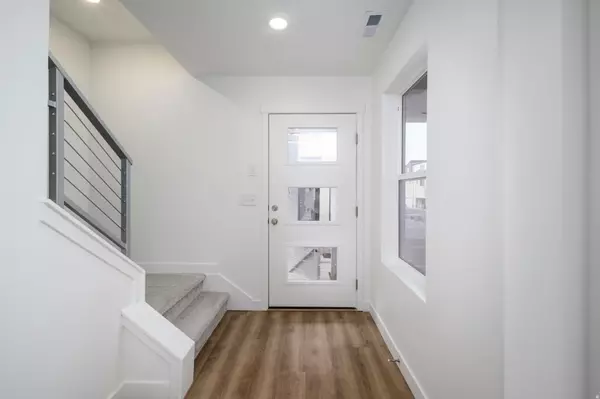 Murray, UT 84123,928 W COALBURN WAY #7-58