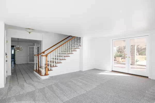 Salt Lake City, UT 84117,5089 S 2050 E