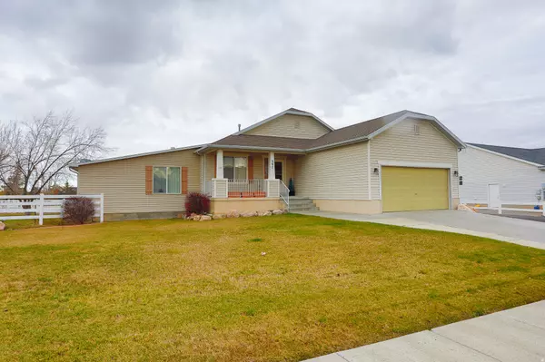 Grantsville, UT 84029,397 TRIPLE CROWN WAY
