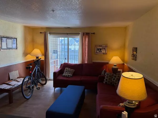 Provo, UT 84604,98 W 1230 N #225