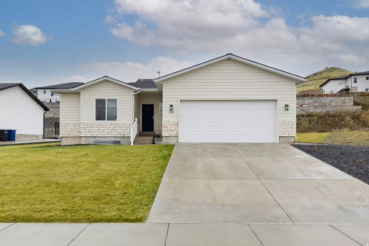 Smithfield, UT 84335,656 S 1080 E