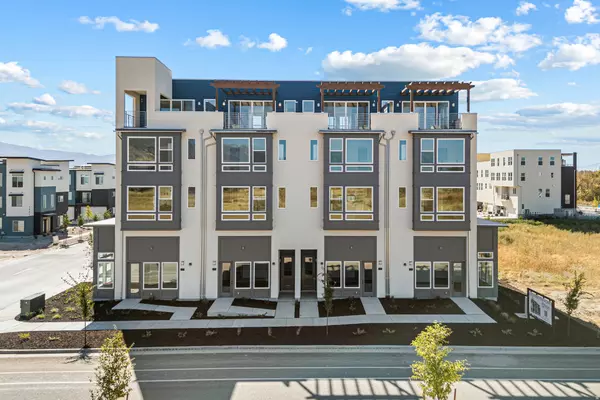 1843 W BURKE LN #103, Farmington, UT 84025