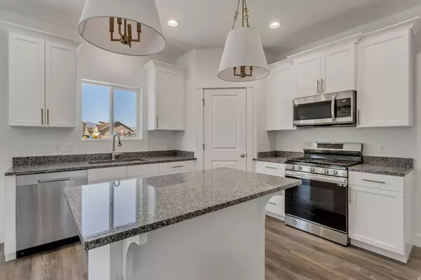 Eagle Mountain, UT 84005,1303 E WILLBUR LN #514