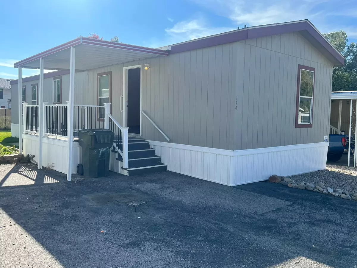 North Salt Lake, UT 84054,174 E PELLINORE ST S