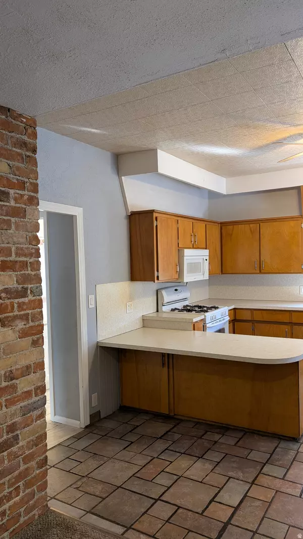 Ogden, UT 84401,2135 S ADAMS AVE E