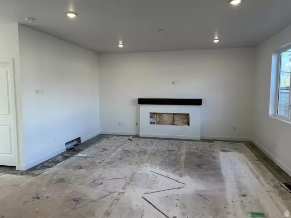 Spanish Fork, UT 84660,708 N PLAINSMAN DR #104