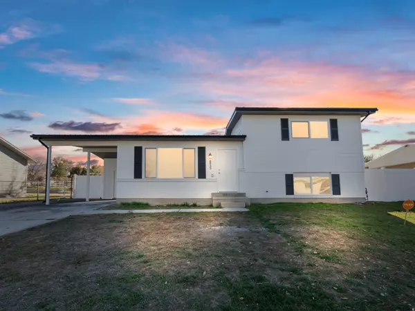 6935 BONNIE ARLENE DR, West Valley City, UT 84128