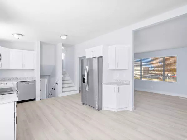 West Valley City, UT 84128,6935 BONNIE ARLENE DR