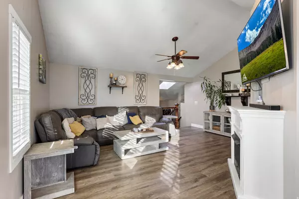 Clearfield, UT 84015,24 N 1050 W