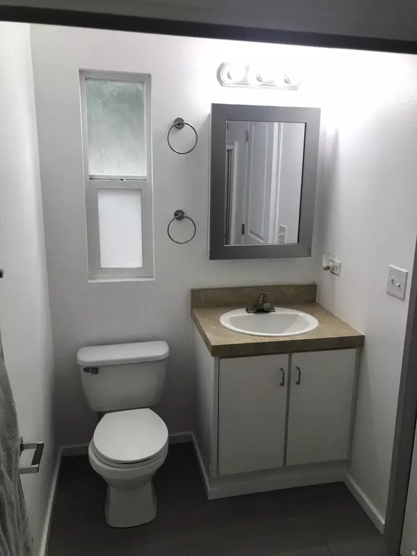 Salt Lake City, UT 84116,273 FALL ST N