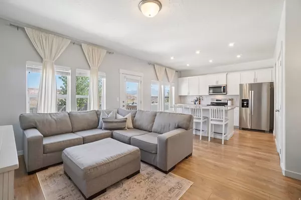 Eagle Mountain, UT 84005,4453 E HURSTBOURNE DR