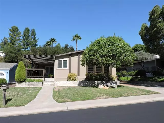 8975 Lawrence Welk Dr, Escondido, CA 92027