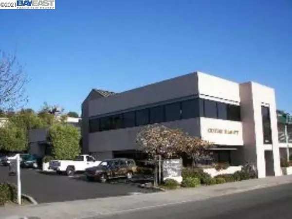 21550 FOOTHILL BLVD, Hayward, CA 94541