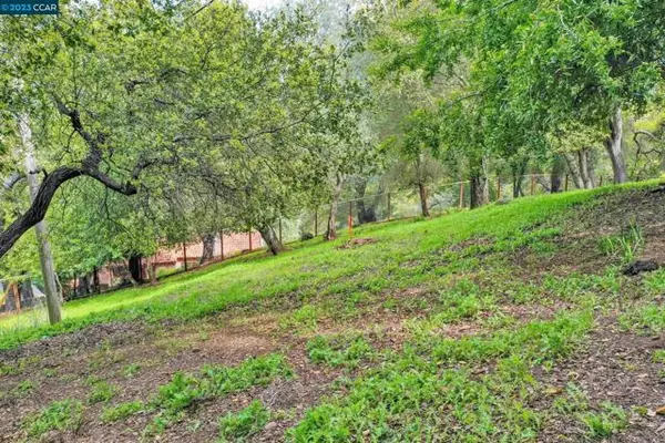 Pleasanton, CA 94566,103 CASTLEWOOD