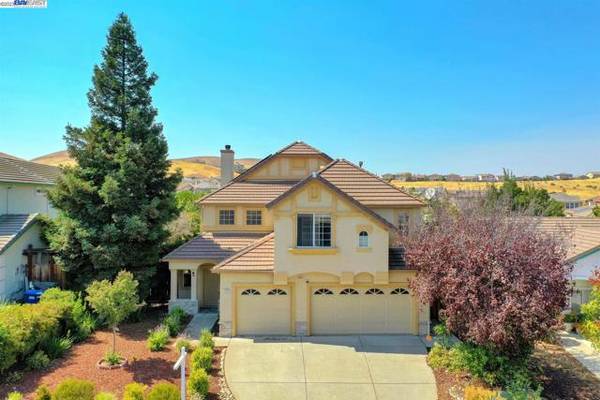 127 Greenmeadow Cir, Pittsburg, CA 94565