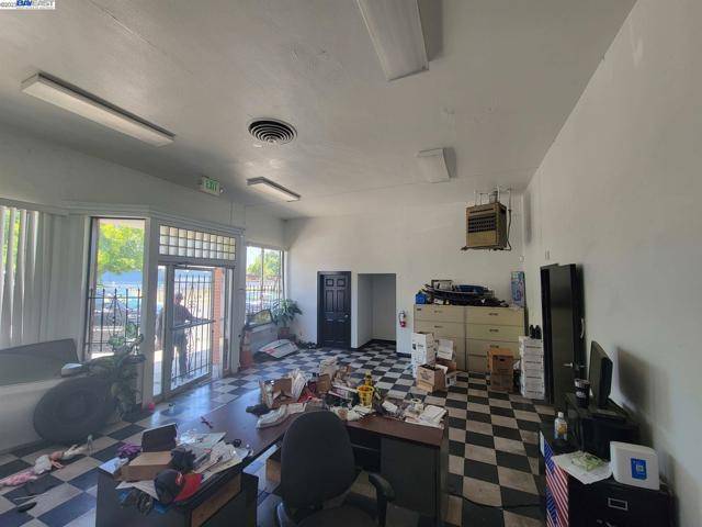 Pittsburg, CA 94565,1187 Railroad Ave