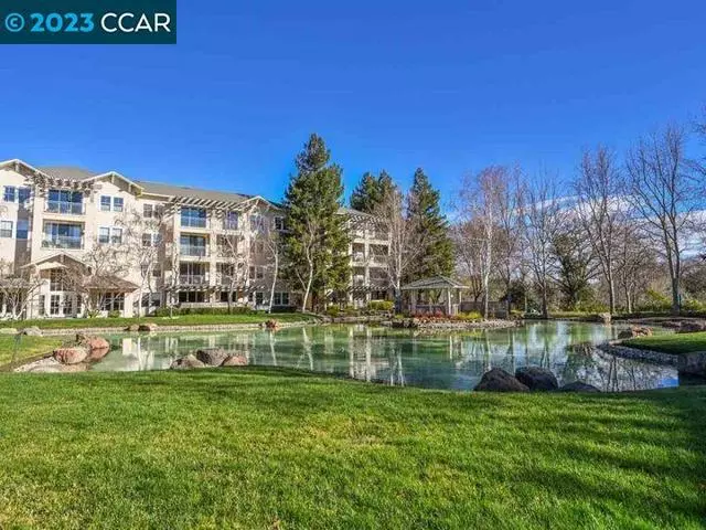 1860 Tice Creek, Walnut Creek, CA 94595