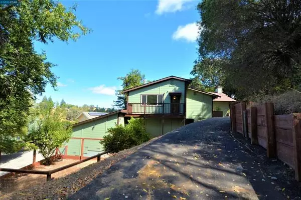 305 Lindsey Drive, Martinez, CA 94553