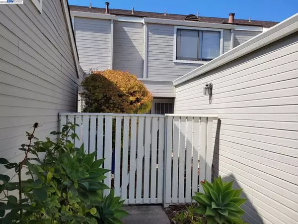 Richmond, CA 94806,2423 Groveview Ct