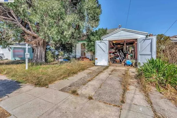 San Pablo, CA 94806,1917 Sanford Ave.