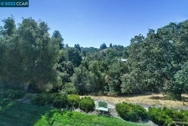 2201 Golden Rain Rd, Walnut Creek, CA 94595