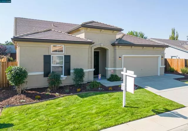 9228 Earl Fife Dr, Elk Grove, CA 95624