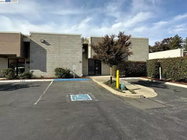 1300 Galaxy Way #10, Concord, CA 94520