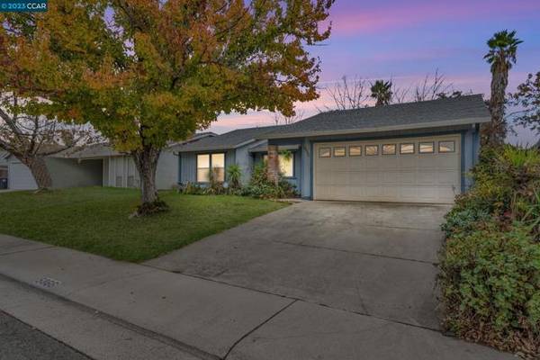 5866 Pikes Peak Way, Sacramento, CA 95842