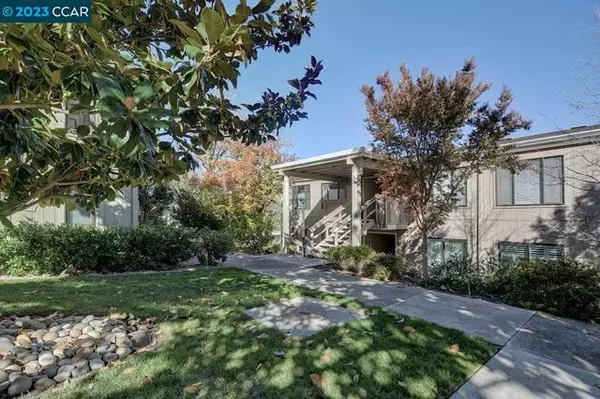 1300 Singingwood Ct, Walnut Creek, CA 94595