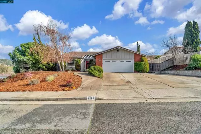 2216 Bristlecone Dr, Richmond, CA 94803