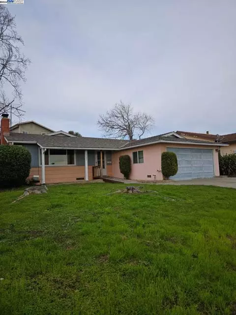 San Pablo, CA 94806,2087 Rosedale Dr