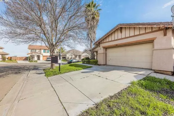 Patterson, CA 95363,730 skimmer Dr