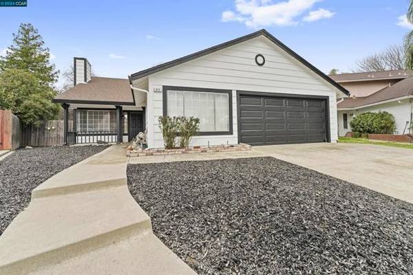 612 Saratoga Ct, Vacaville, CA 95687