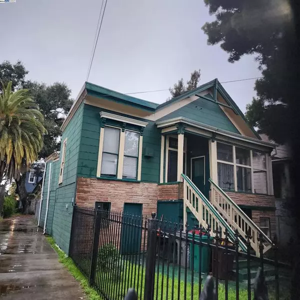 Oakland, CA 94607,927 Chester Street