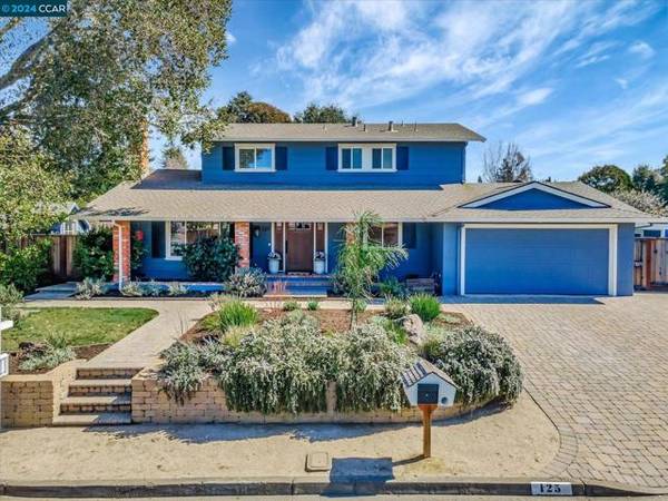 125 Whitethorne Dr, Moraga, CA 94556