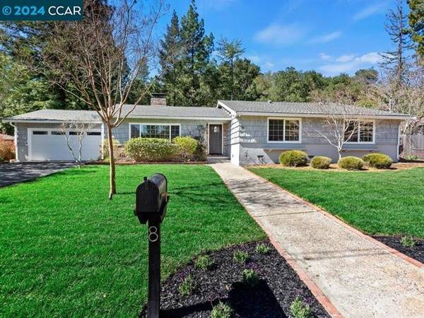 8 Harold Dr, Moraga, CA 94556