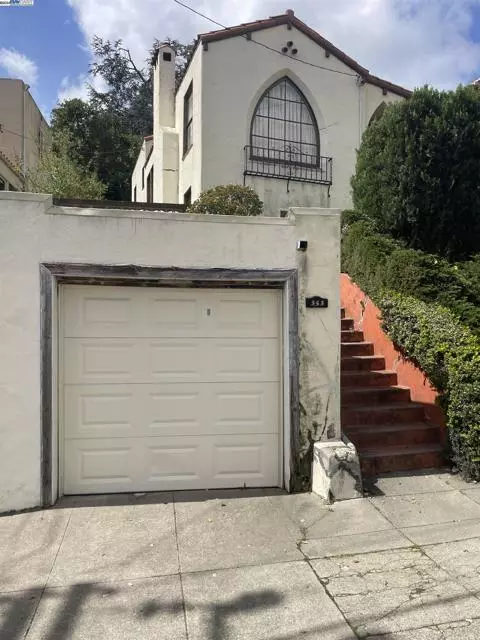 Piedmont, CA 94611,353 Olive Ave