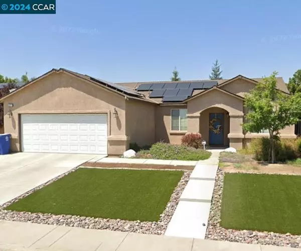 Kingsburg, CA 93631,577 West Kern St