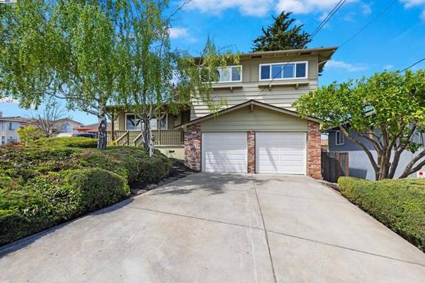 2441 Mikemary Ct, Castro Valley, CA 94546